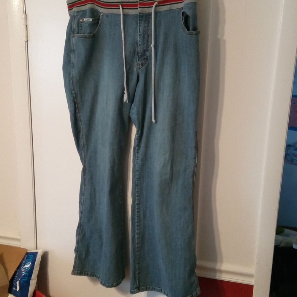 Younique jeans  size 18 stretch top with tie